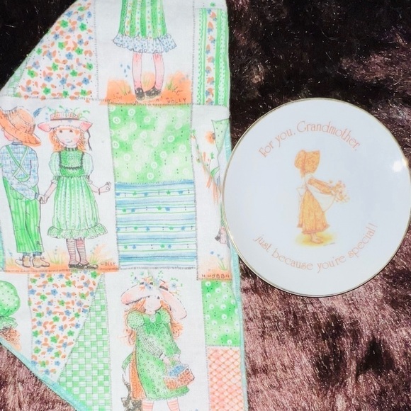 Vintage Holly Hobby Scarf & Hanging Trinket Plate - Picture 2 of 4